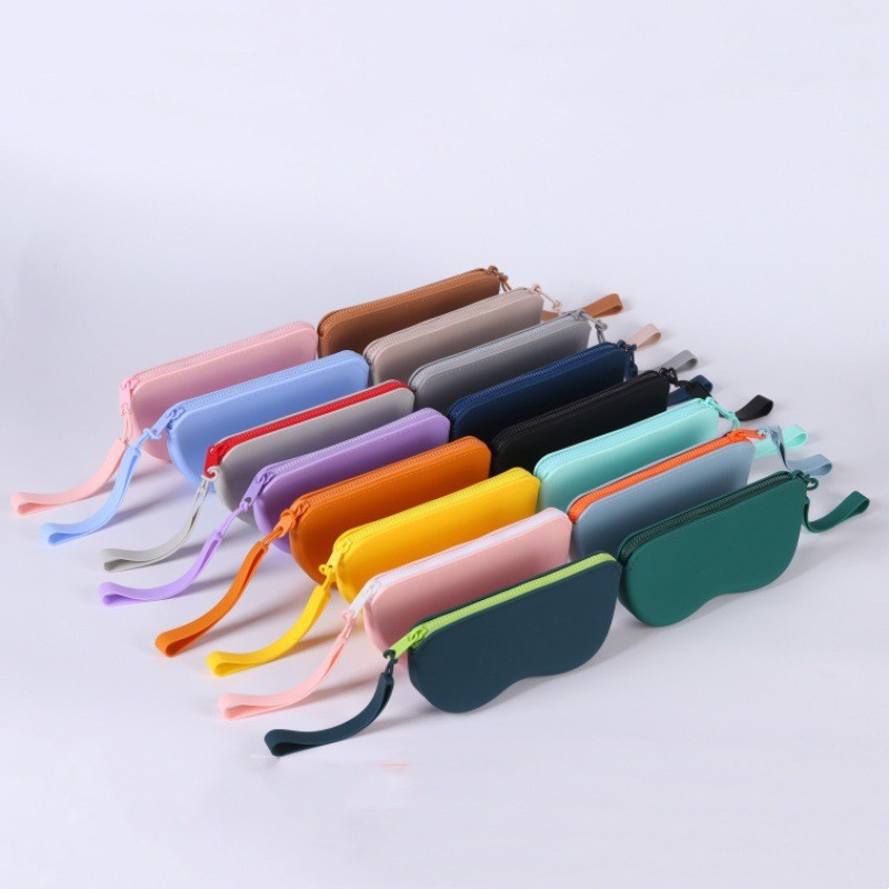 CJ mirror storage bag with silicone sunglasses hanging holder, compact and organized for easy access and space-saving storage.