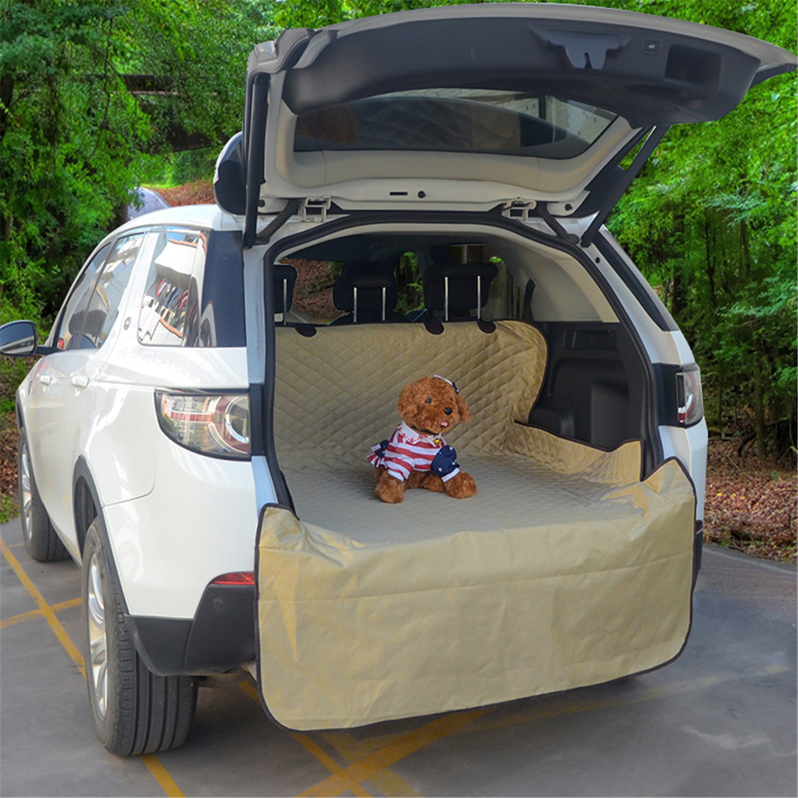 Waterproof pet car mats by CJ showing a durable, waterproof cushion designed for trunk protection and pet comfort.