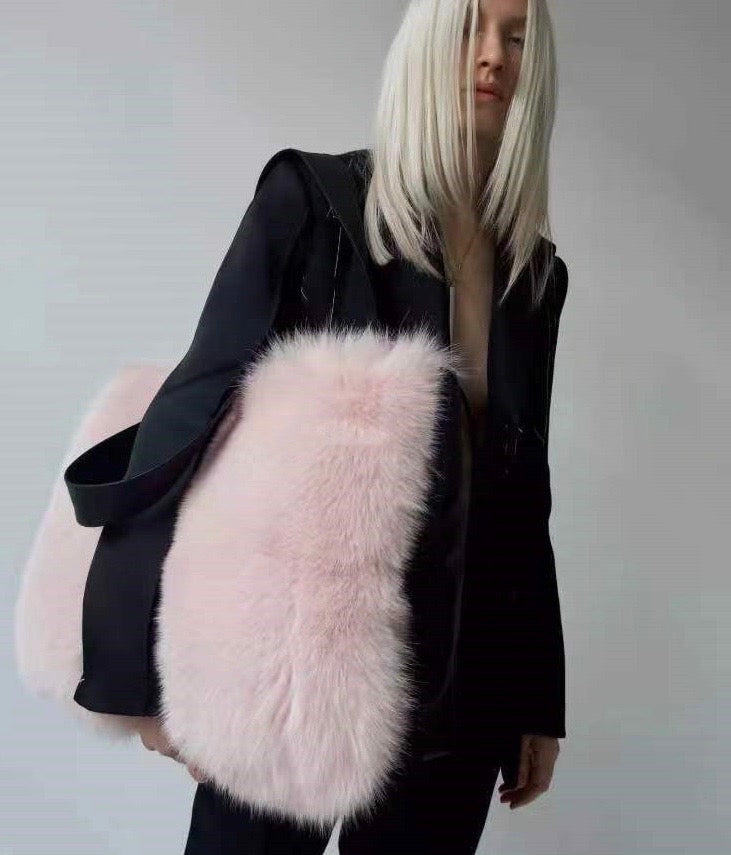 CJ women's plush shoulder bag with soft fur exterior, stylish handbag perfect for casual or evening use.